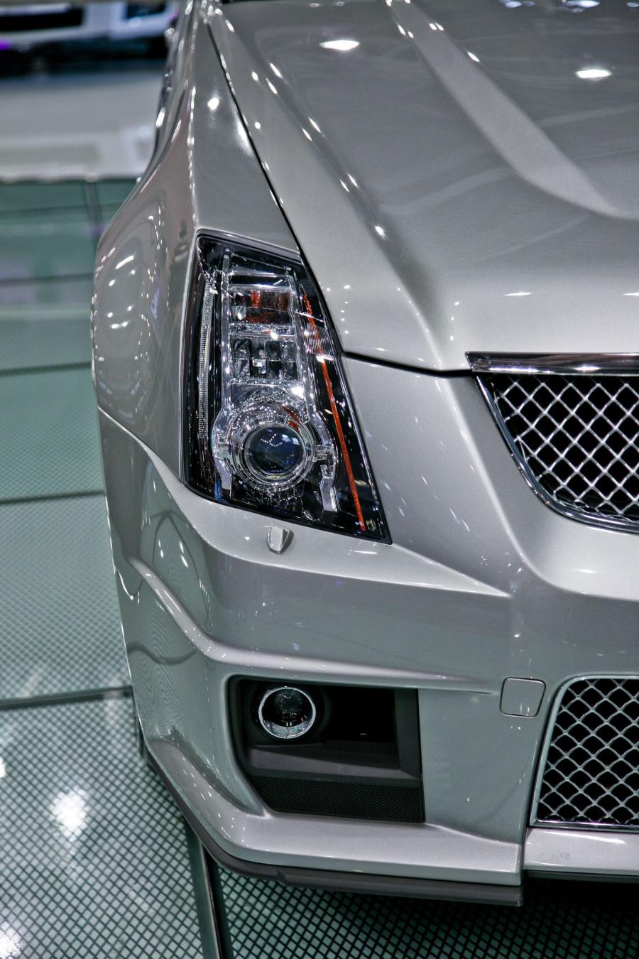  Cadillac CTS-V Coupe 2010 года  (фото 82 из 315)